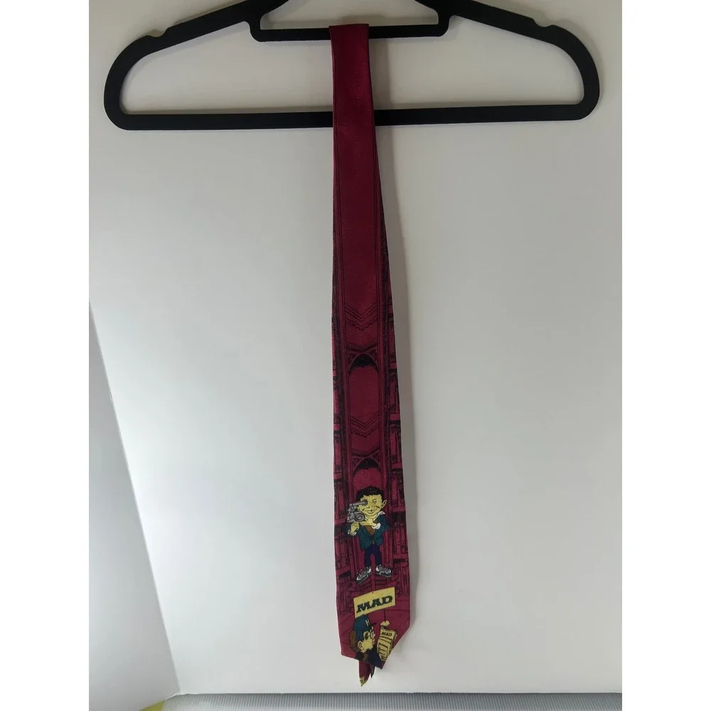 Vintage 1992 MAD Magazine Alfred E Neuman‎ Silk Tie Red Burgundy Camera NWT 90s